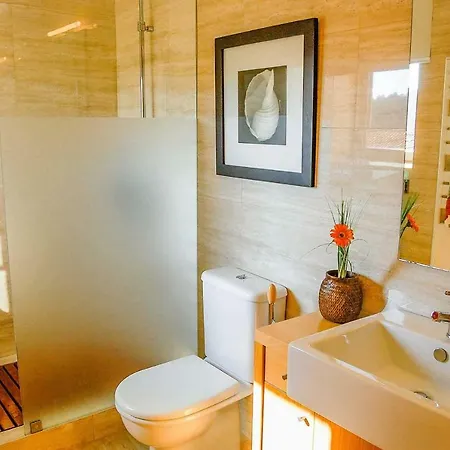 Villa Seixas Sleeps 6 Pool Wifi *
